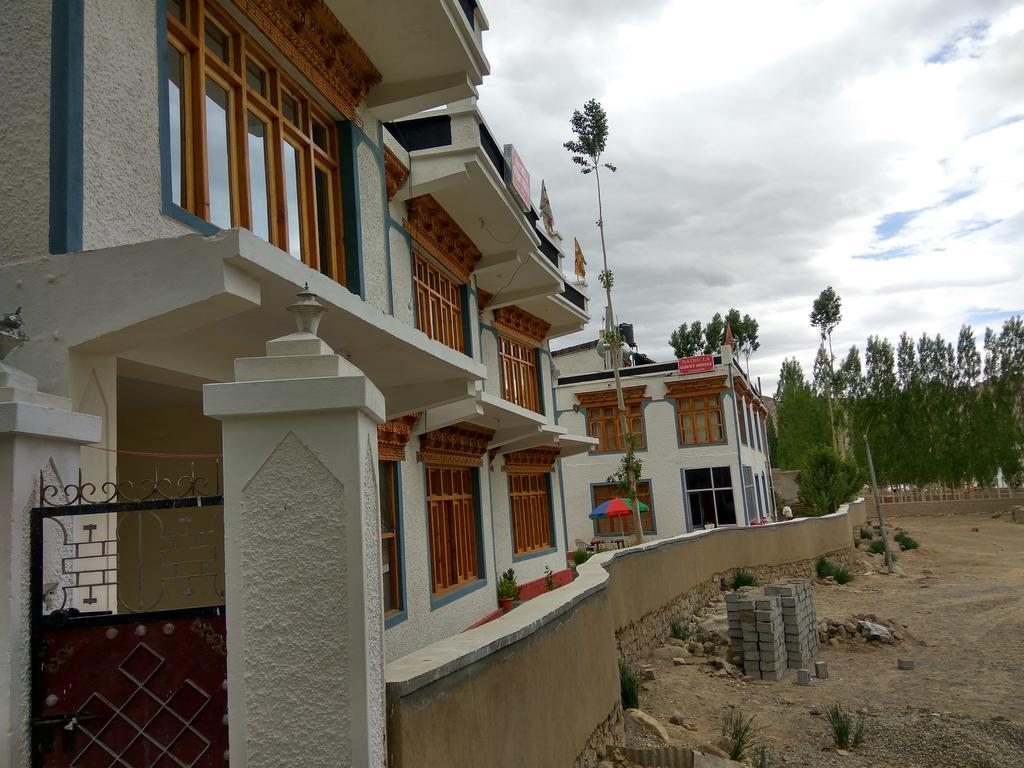 Nathula Guest House Лех Екстериор снимка